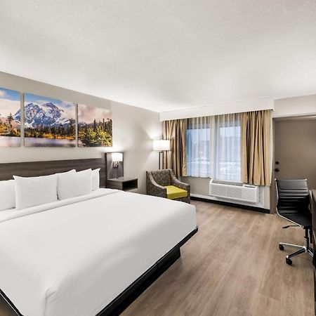 מלון Clarion Pointe Rhinelander Downtown מראה חיצוני תמונה