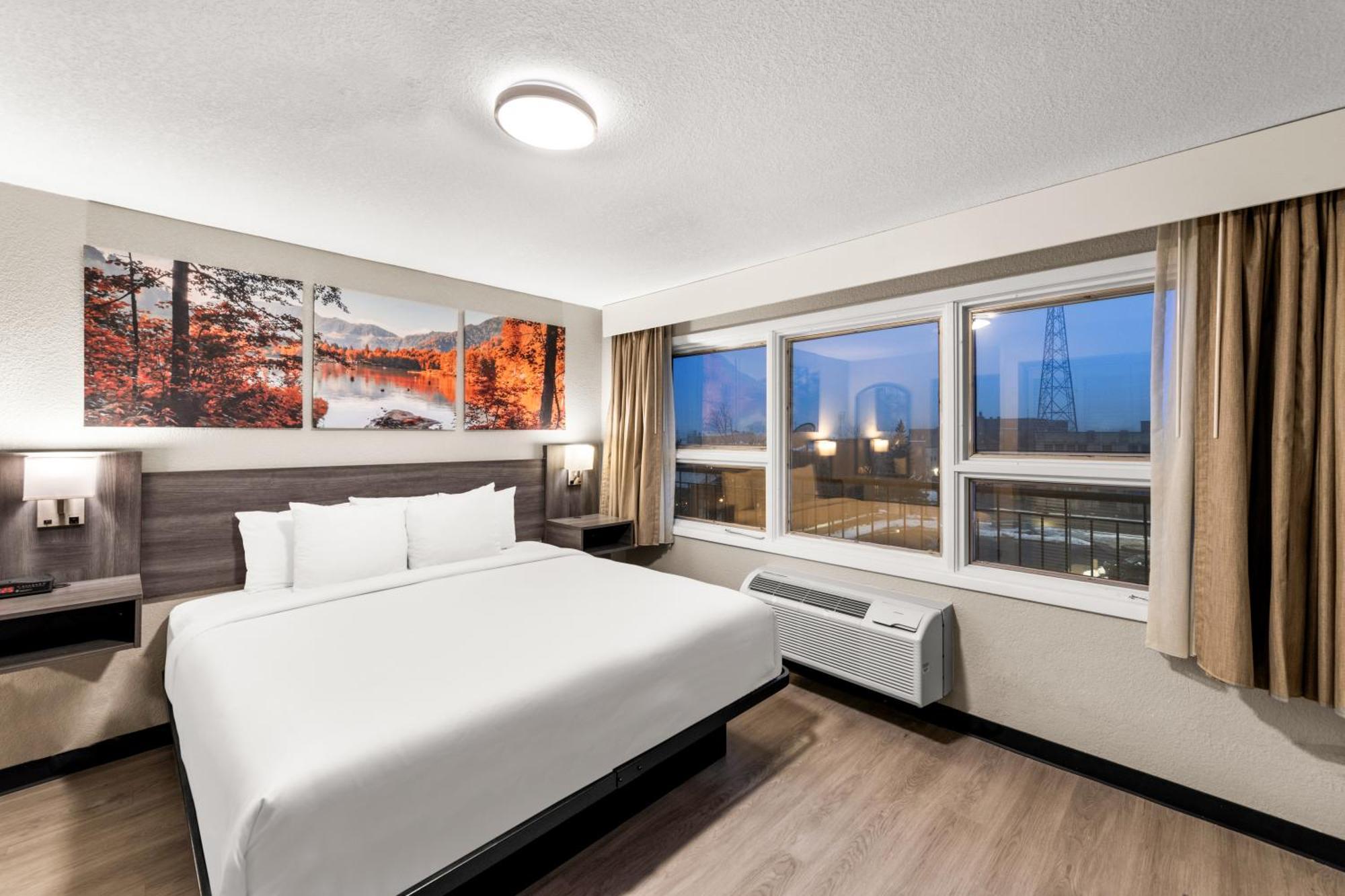 מלון Clarion Pointe Rhinelander Downtown מראה חיצוני תמונה