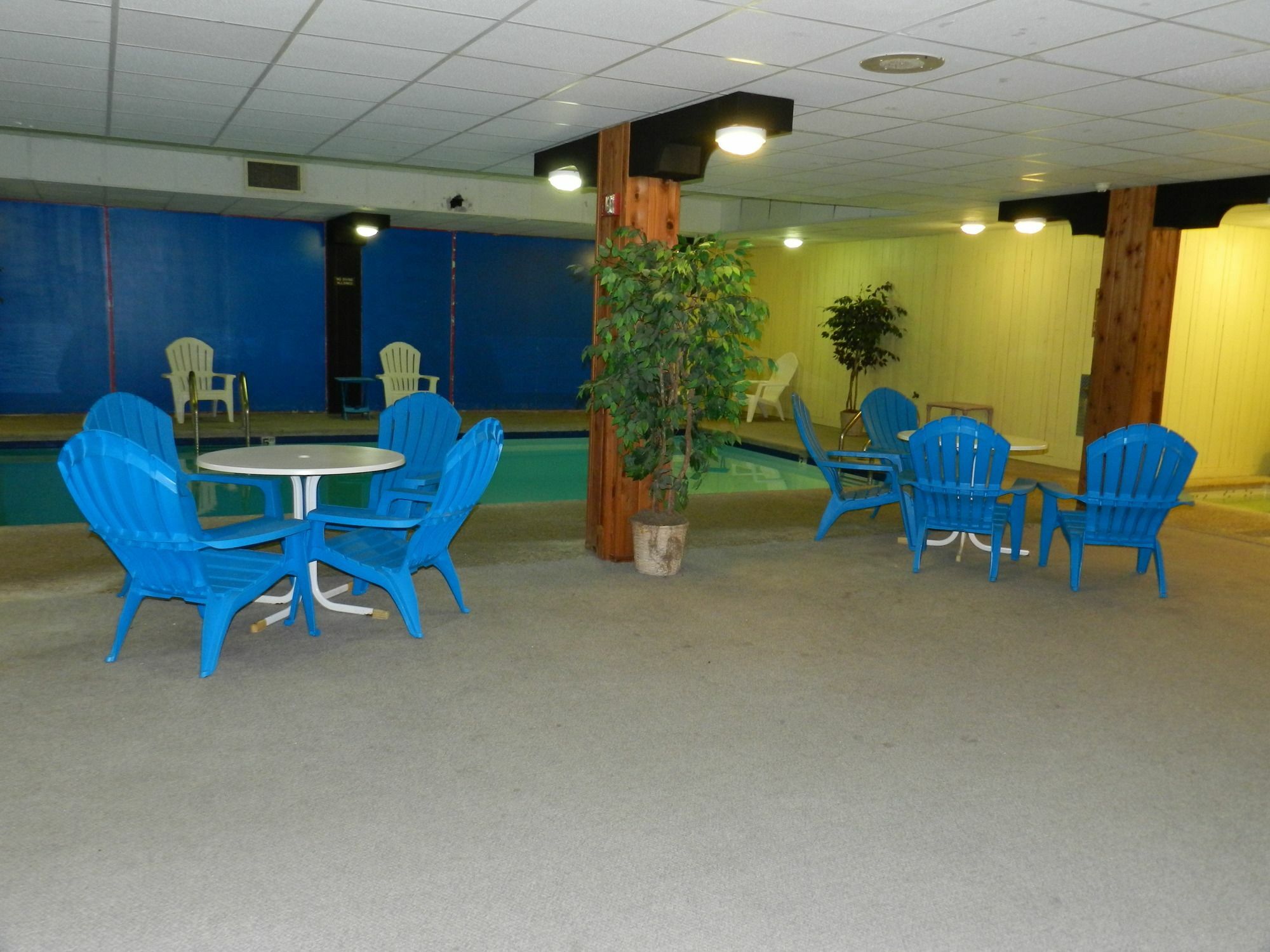 מלון Clarion Pointe Rhinelander Downtown מראה חיצוני תמונה