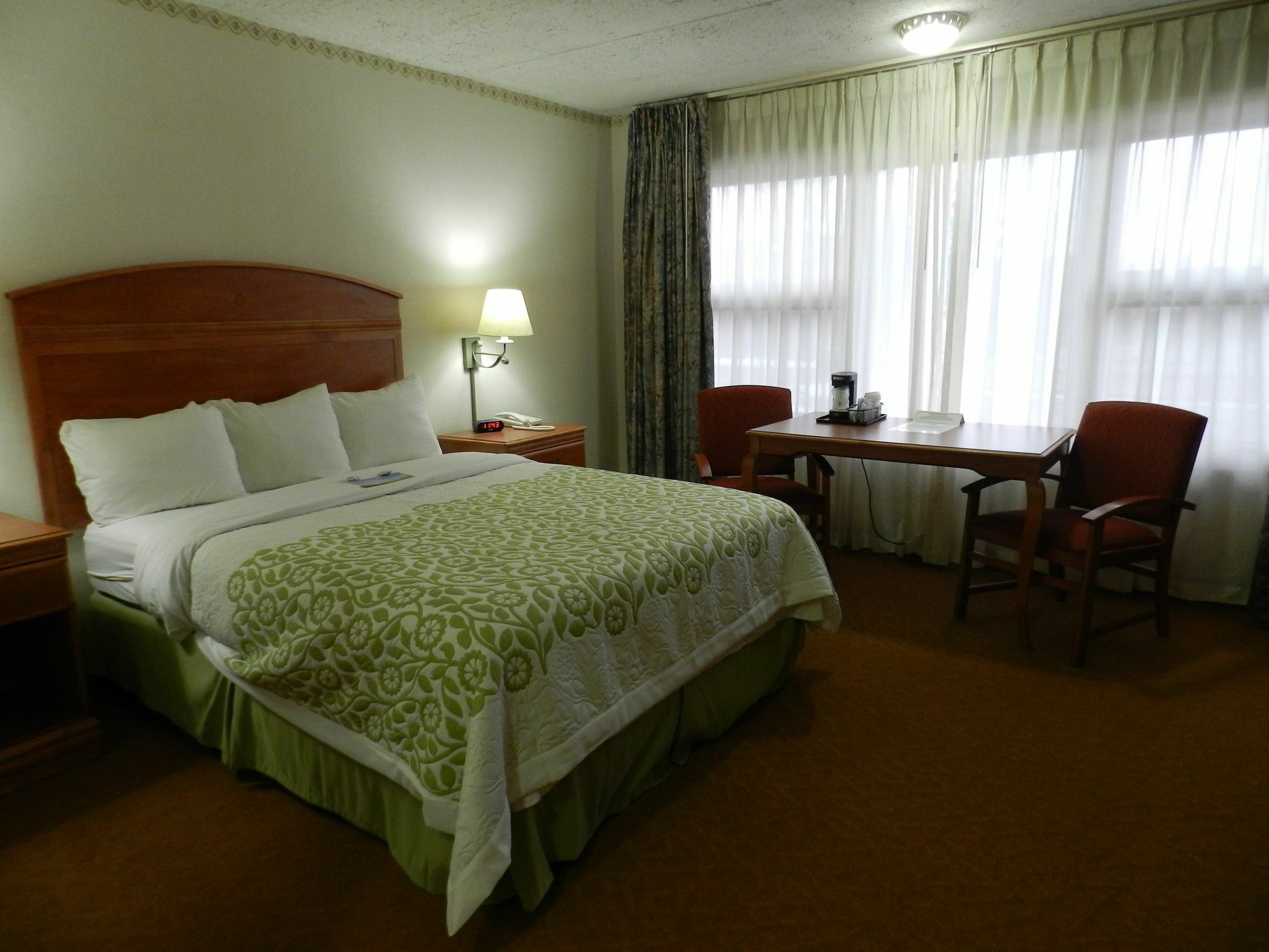 מלון Clarion Pointe Rhinelander Downtown מראה חיצוני תמונה