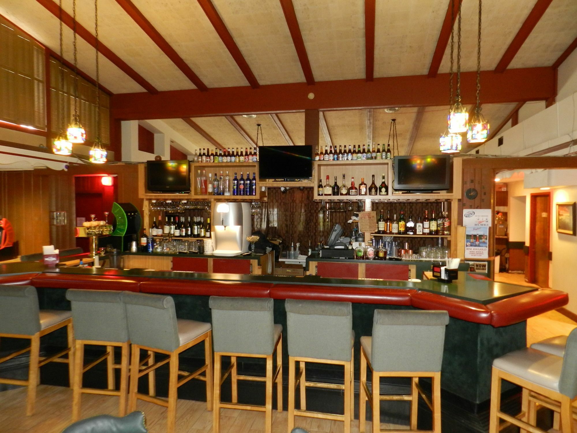 מלון Clarion Pointe Rhinelander Downtown מראה חיצוני תמונה